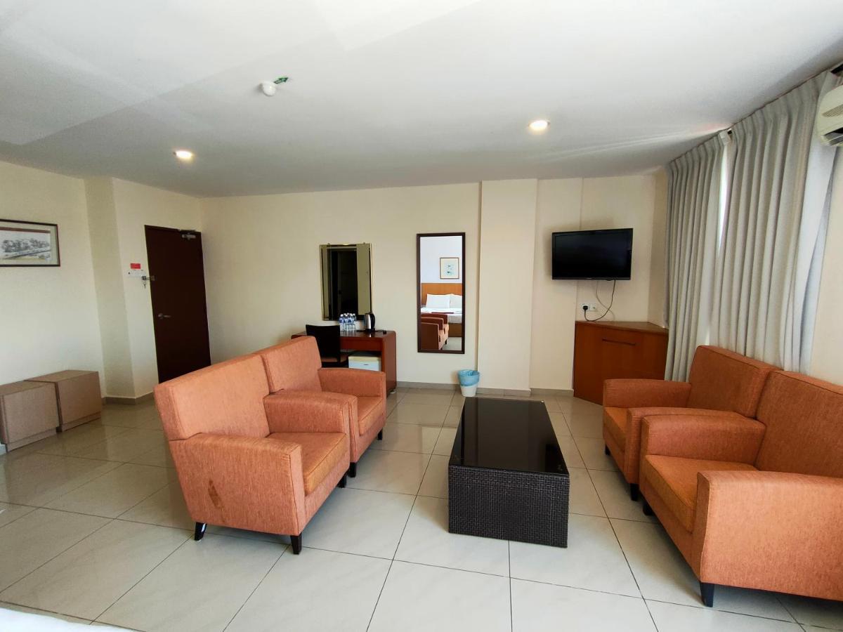 Mrc Hotel Melaka Raya Esterno foto