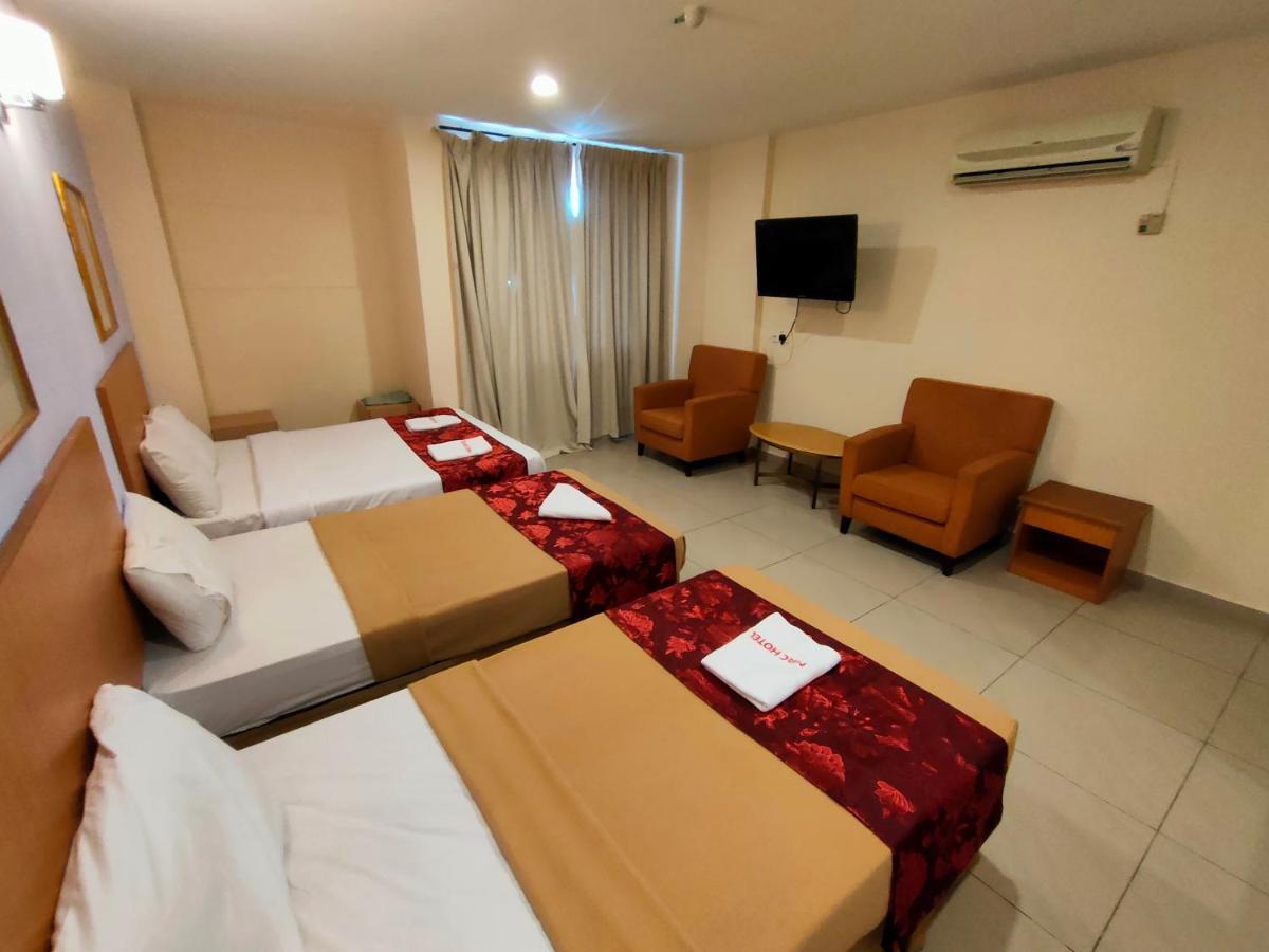 Mrc Hotel Melaka Raya Esterno foto