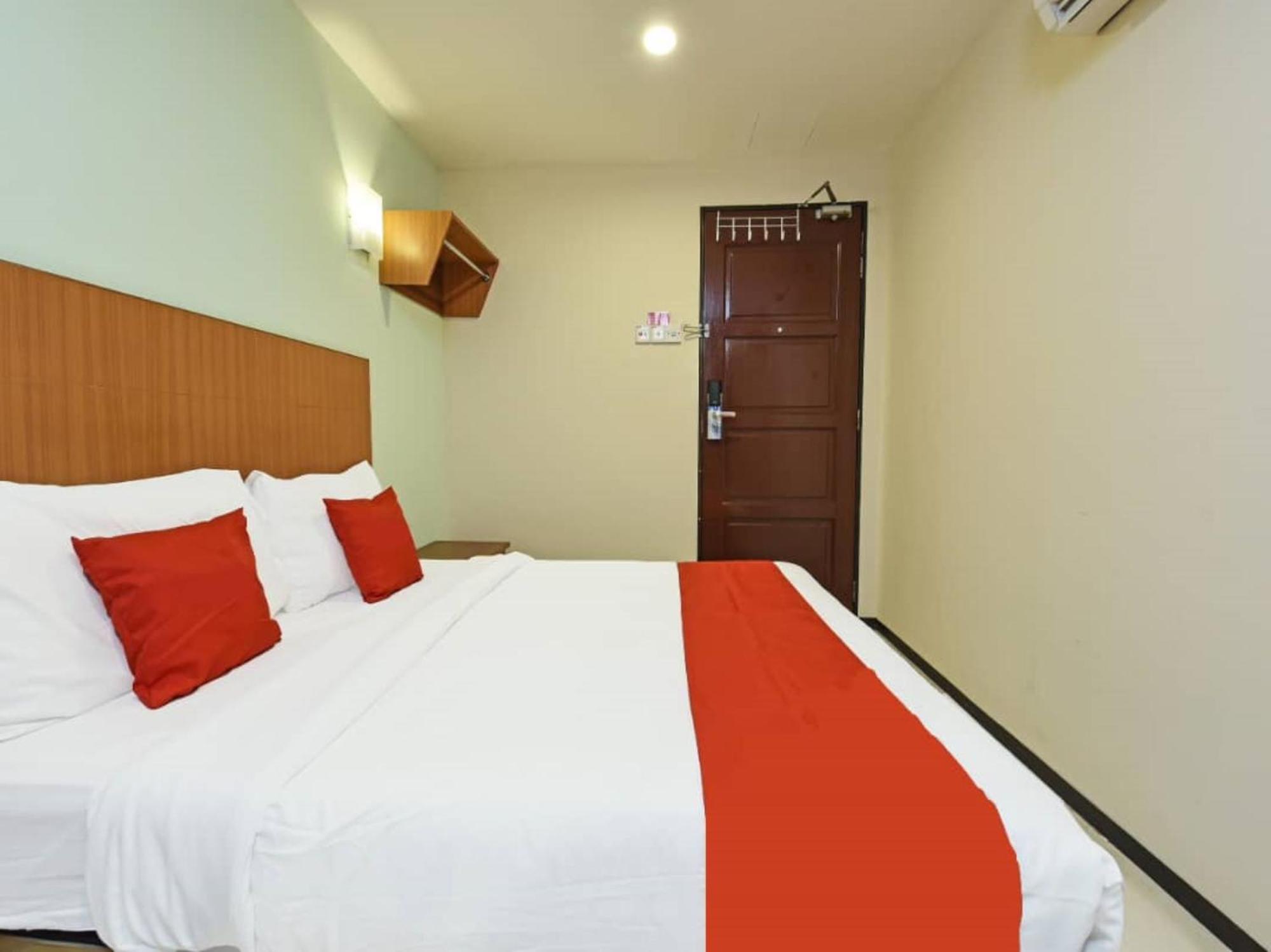 Mrc Hotel Melaka Raya Esterno foto