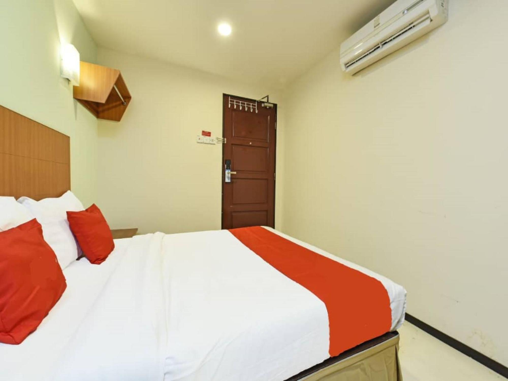 Mrc Hotel Melaka Raya Esterno foto