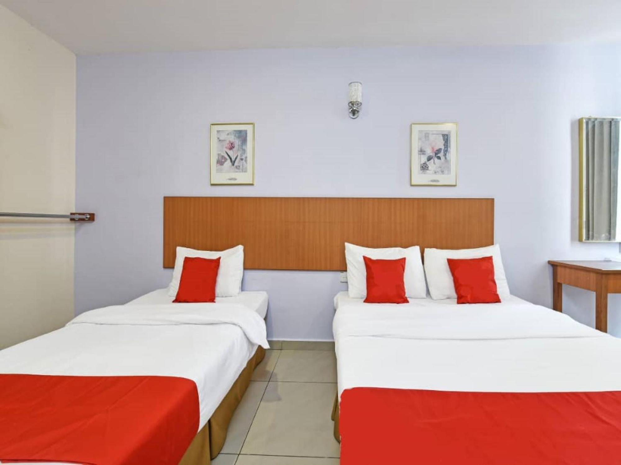 Mrc Hotel Melaka Raya Esterno foto
