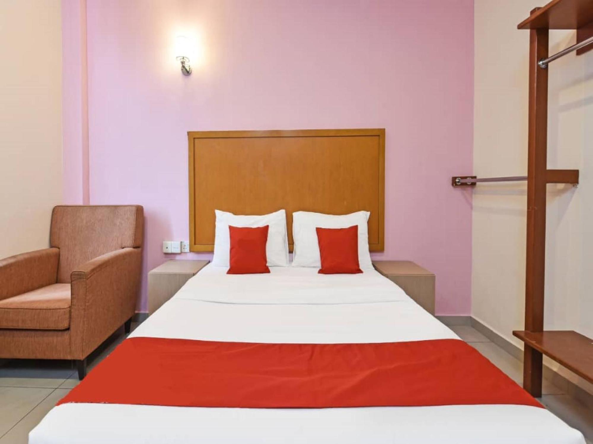 Mrc Hotel Melaka Raya Esterno foto